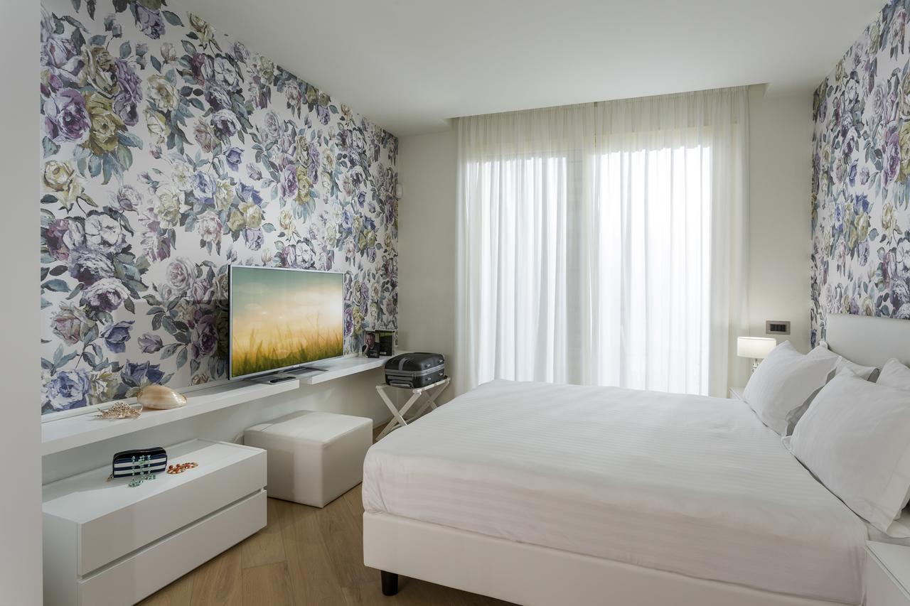 Embassy Aparthotel Rimini Exterior photo